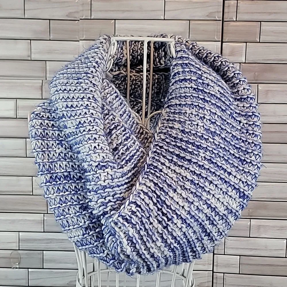Scarf infinity by BP in a blue and white acrylic knit